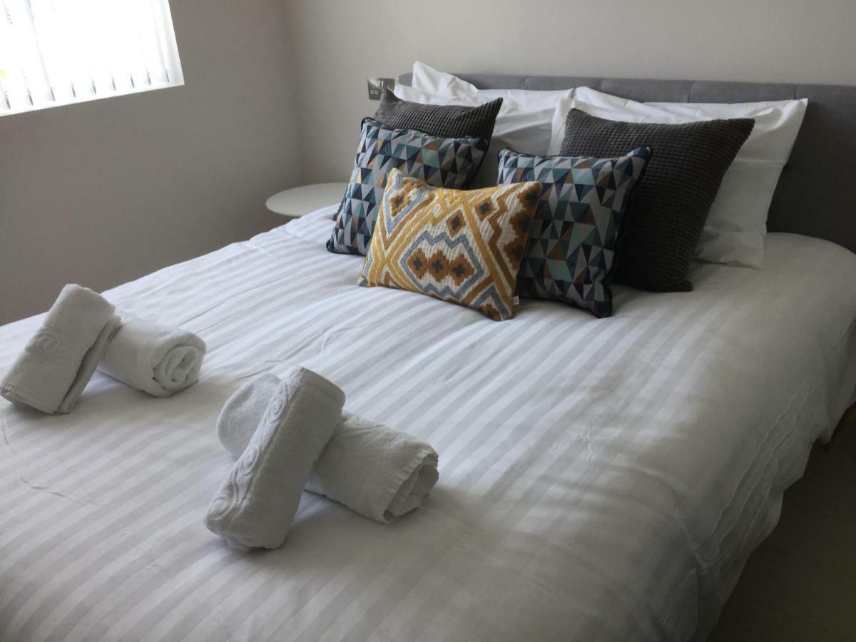 Saltwater Suites At Fistral New Quay Exterior foto