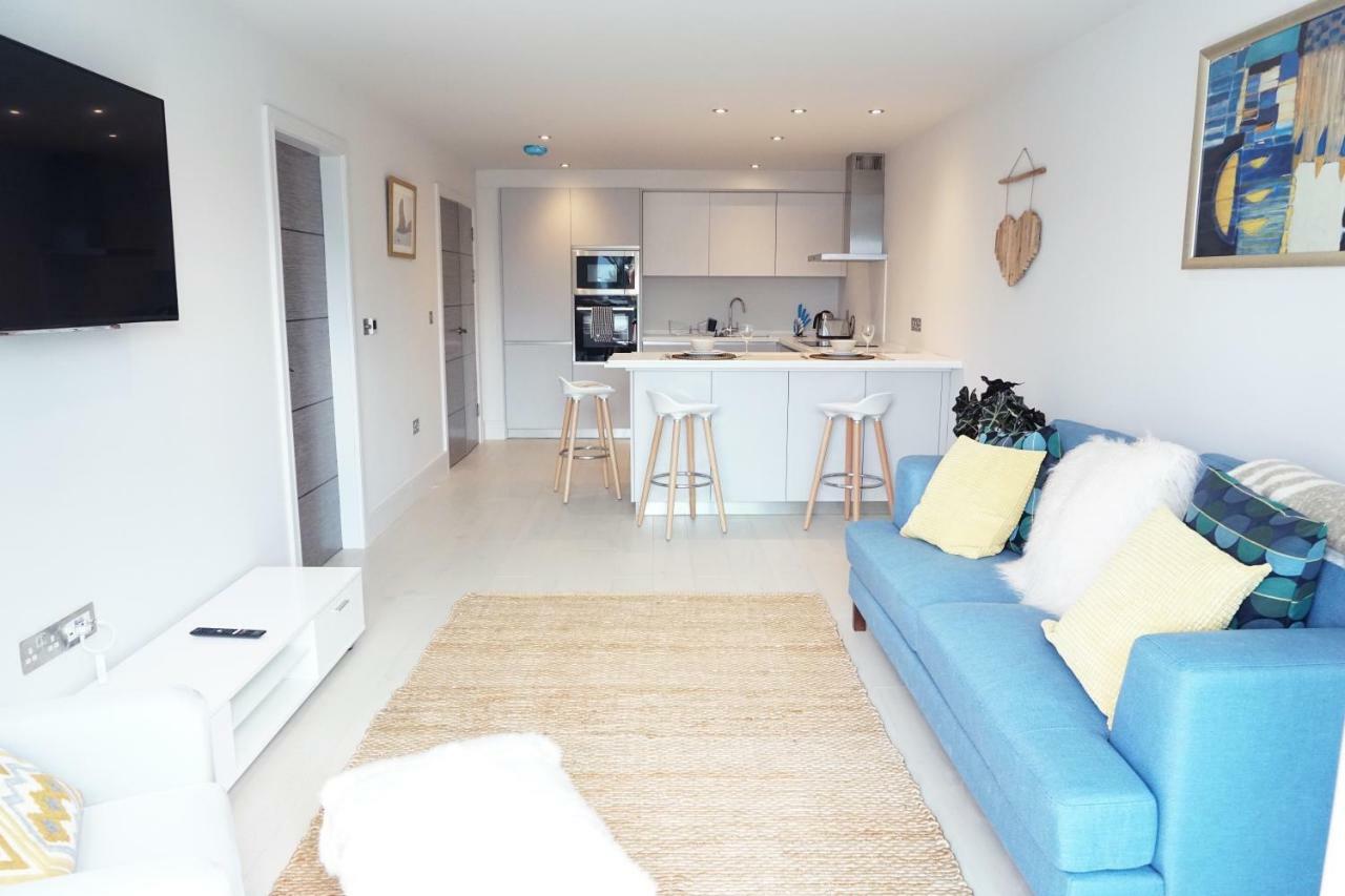Saltwater Suites At Fistral New Quay Exterior foto