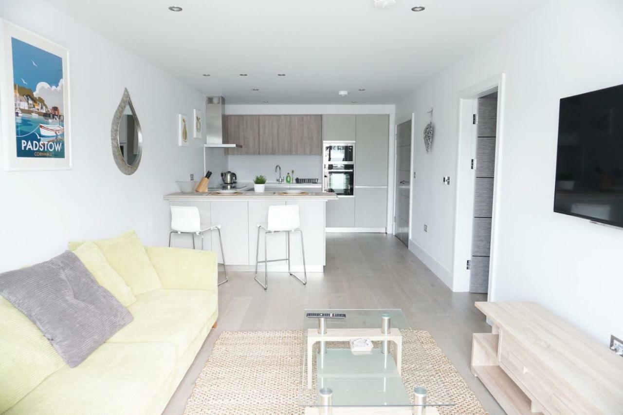 Saltwater Suites At Fistral New Quay Exterior foto