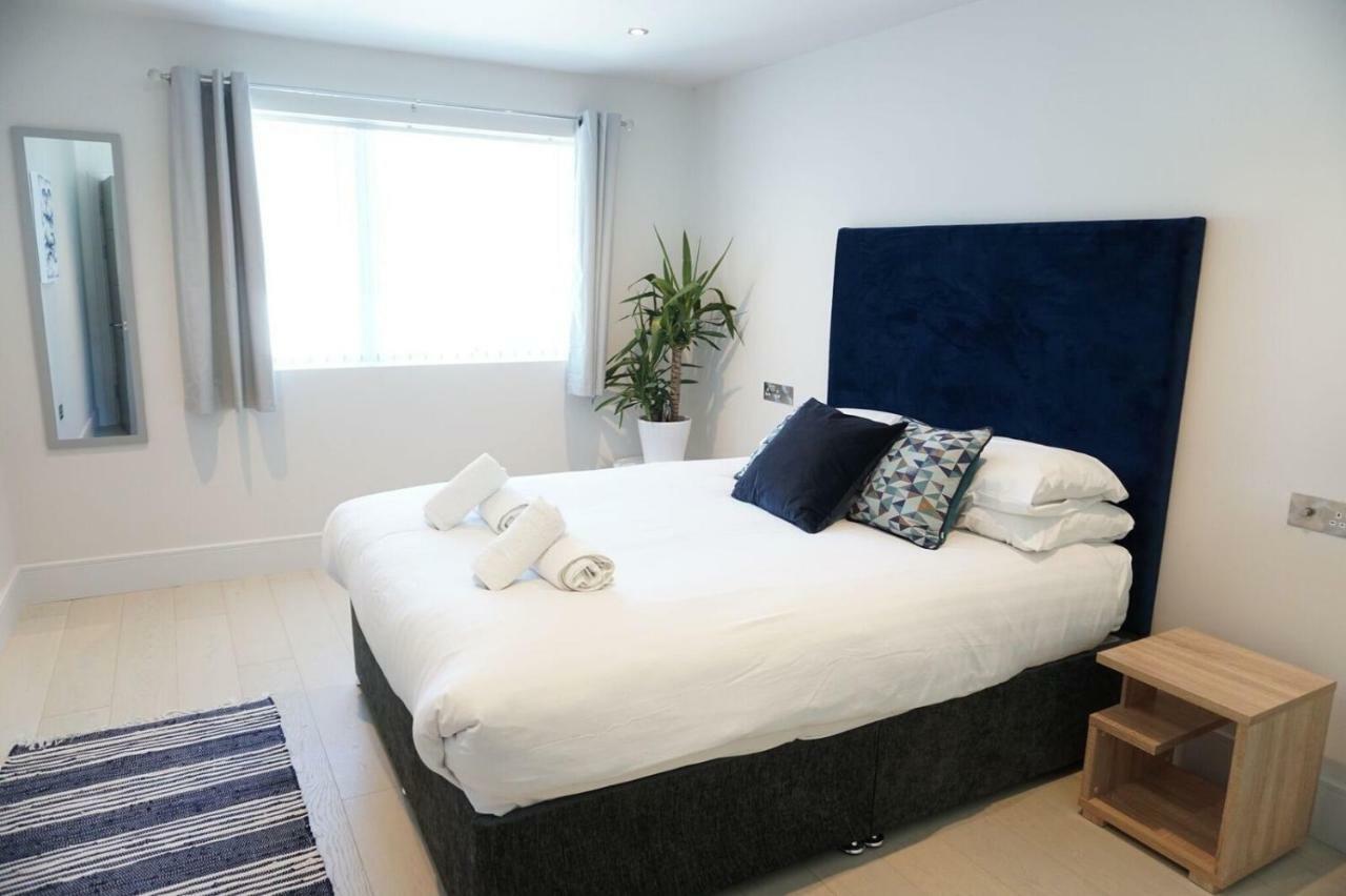 Saltwater Suites At Fistral New Quay Exterior foto